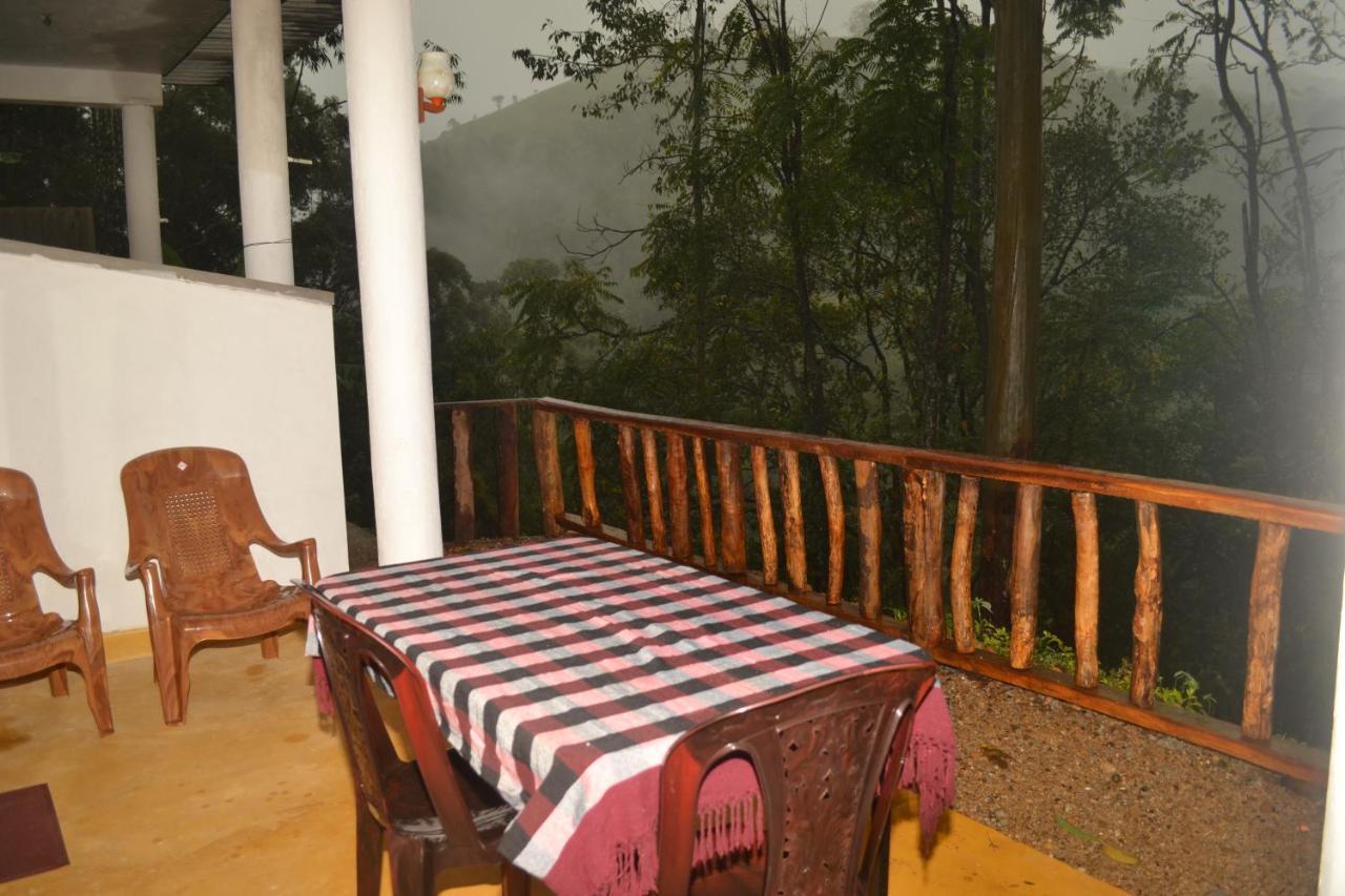 Silent Nest Bed & Breakfast Ела Екстериор снимка