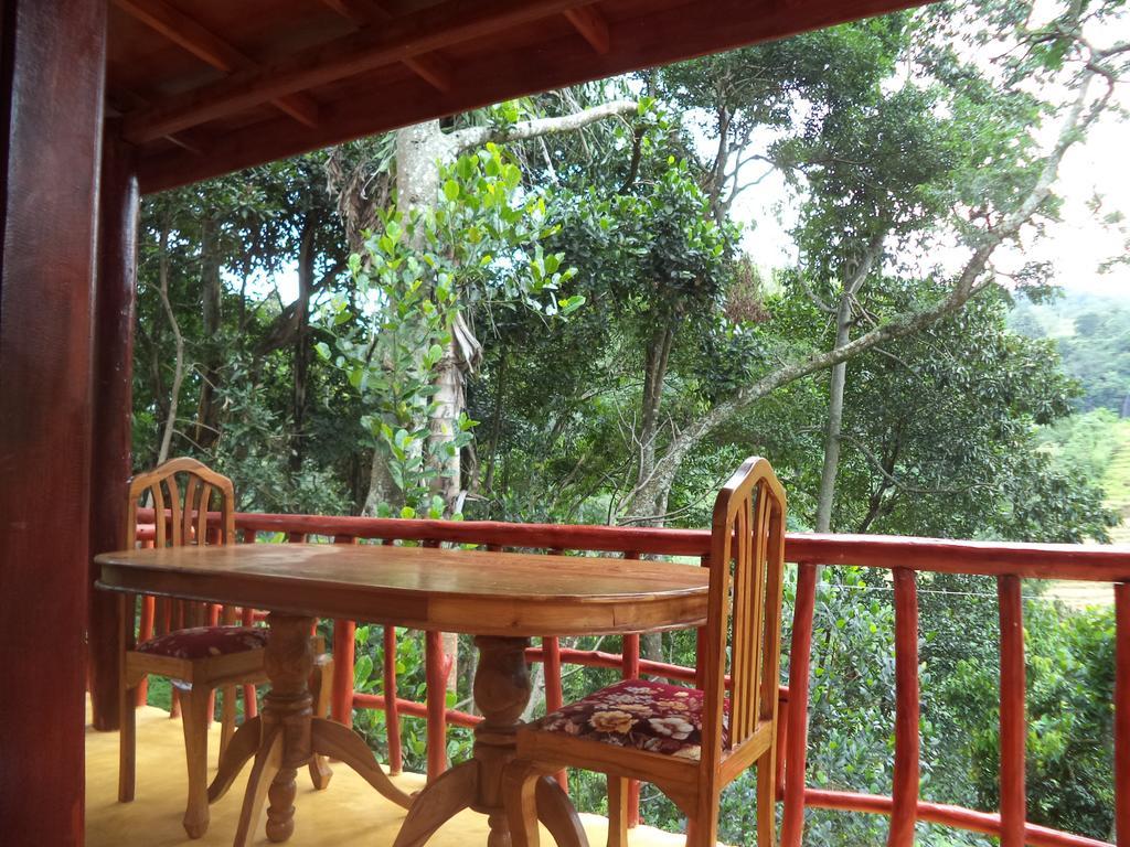Silent Nest Bed & Breakfast Ела Екстериор снимка
